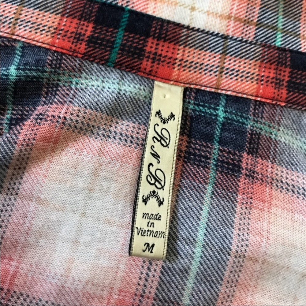 Plaid Top - Picture 6 of 6